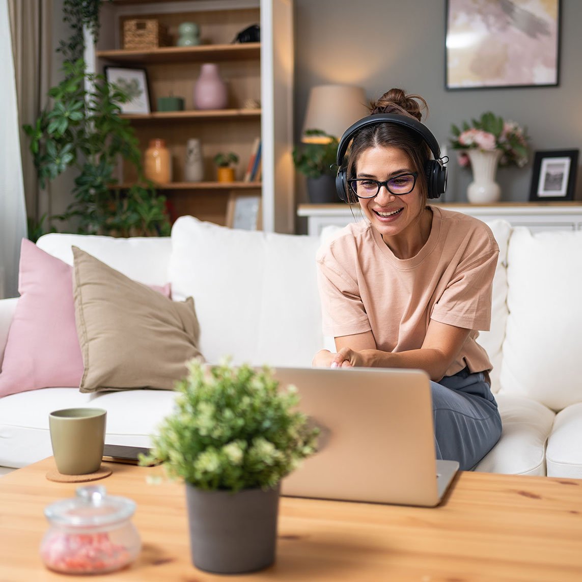 woman on laptop